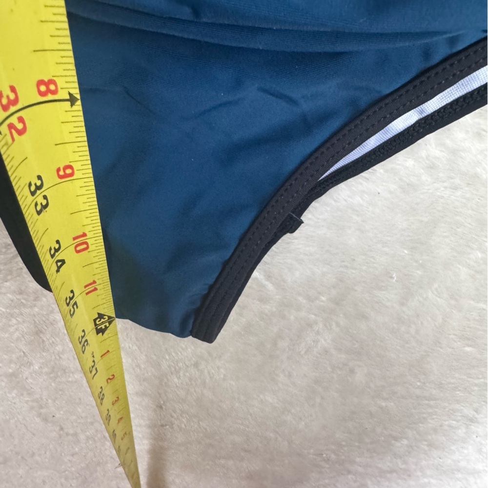 BloomChic NEW Contrast Trim Keyhole Gathered One Piece Swimsuit Color Block 30 - Picture 12 of 15